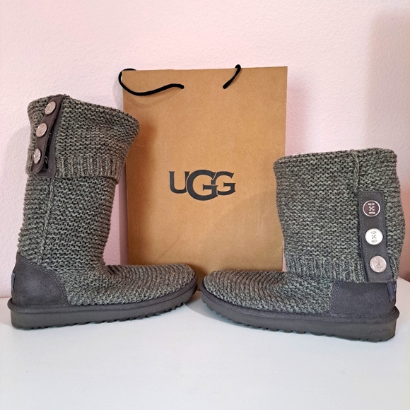 UGG Boots, Wool, Adjustable Length Size US 7 - Picture 3 of 7